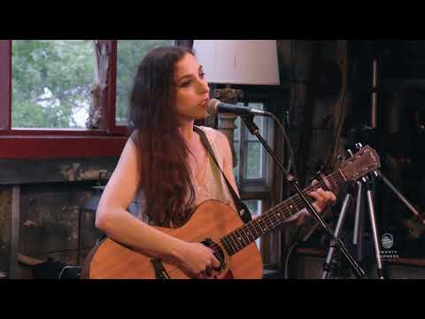 Marissa Nadler - Drive (live)