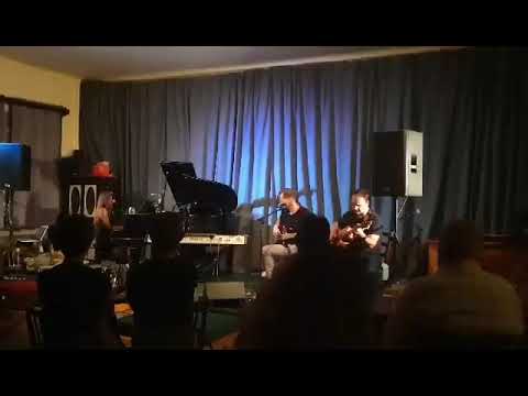 Katka Svobodová, Norbi Kovács, Vítek Fiala - Poslouchej srdcem