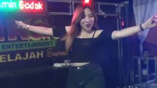 Download lagu DJ RERE SURABAYA - DURI YANG KAU TANCAPKAN DI HATI OT WIKA REMIK PALEMBANG mp3 Download lagu DJ RERE SURABAYA - DURI YANG KAU TANCAPKAN DI HATI OT WIKA REMIK PALEMBANG mp3