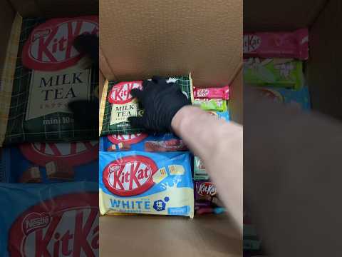 🤩🍫Let’s pack Wendy’s HUGE KitKat order!🍫🤩 #shorts