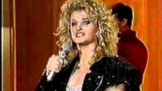 Bonnie Tyler - Fool&#39;s Lullaby - French TV - New Year&#39;s Show - 1992.12.31