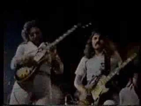 download lagu mp3 mp4 Mind Bender, download lagu Mind Bender gratis, unduh video klip Mind Bender