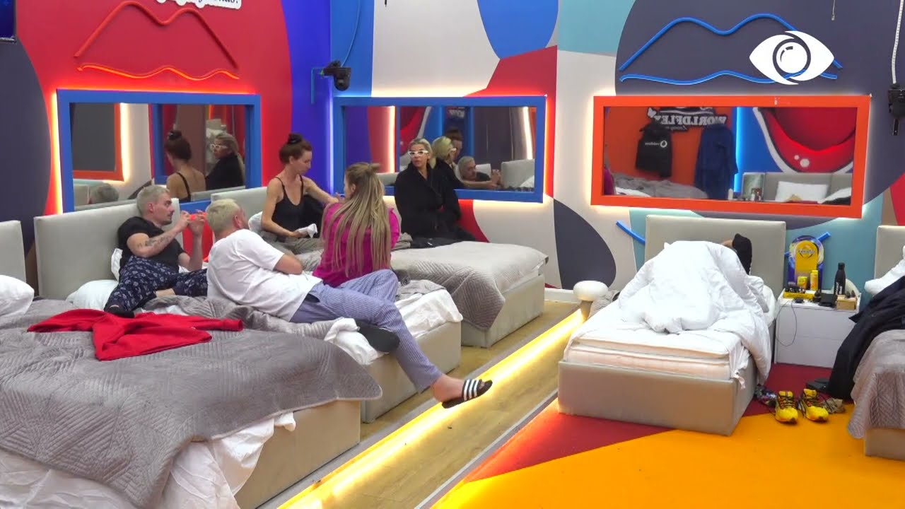 Pse Elsa duhet të jetë në rolin e vajzës së re?/ Diskutimi për rolet