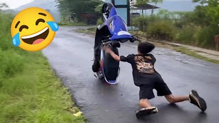 Download lagu Kumpulan Momen Kocak & Konyol Bikin Ngakak Sampai Sakit Perut 😂🤣 Video Lucu 2025 #16 mp3 Download lagu Kumpulan Momen Kocak & Konyol Bikin Ngakak Sampai Sakit Perut 😂🤣 Video Lucu 2025 #16 mp3