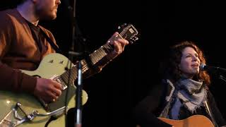 Kris Delmhorst  All the way around