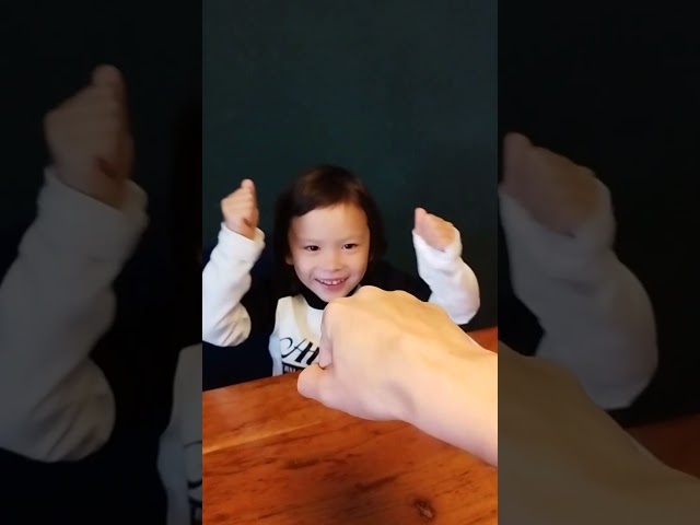 Video Teaser für Asmodee Kartoffelkönig Spielbewertung | Mirjams spaßige Familien-Spielabend-Erfahrung