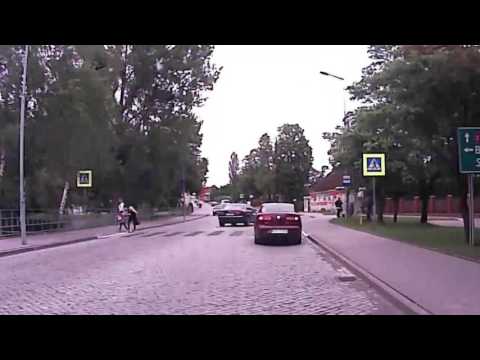 Potrącenie na przejściu dla pieszych - Strzelce Kraj.