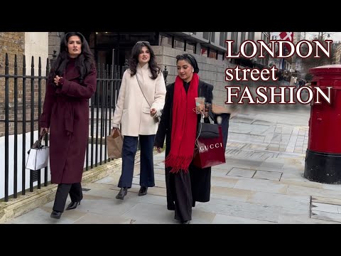 Elegant Women in Coats & Layers : Street Fashion