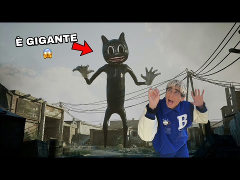 SCAPPIAMO DA CARTOON CAT! CI STA INSEGUENDO!! 😰😭 *vuole prenderci*
