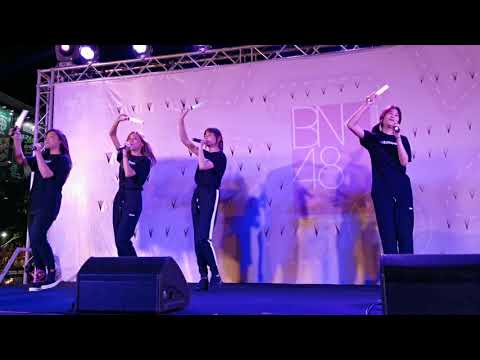 [191024] BNK48 Aitakatta @ The Street Ratchada