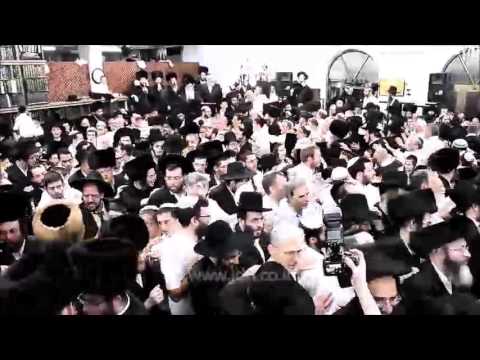 Hakofos Shniyos 5776 With Modzitz Rebbe