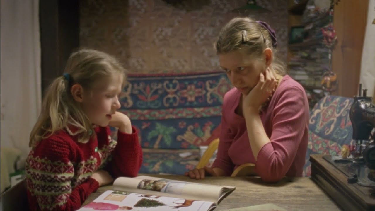 Trailer | Sundial | Liis Nimik