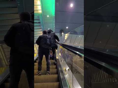 Oslo Jernbanetorget to Sentral Station