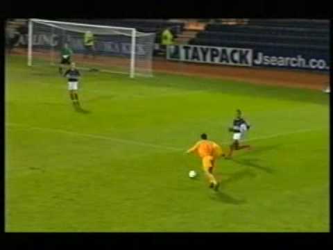 Dundee 2 Dunfermline Athletic 3 (SPL, November 2002)