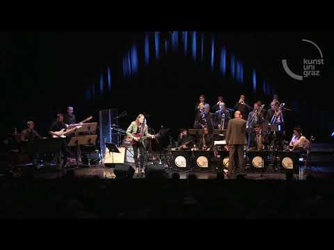 12 GREEN GRASS, RAINWATER