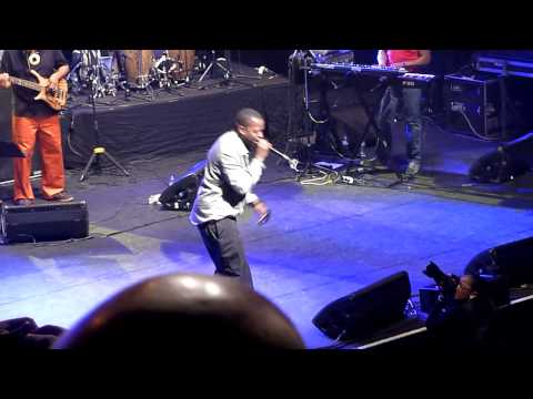 Missié GG lors du concert à l'Olympia de Fanny J 2012