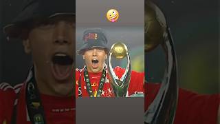 رقص امام عاشور مع الكاس على اغنيه انا المشطشط الاهلي امام عاشور