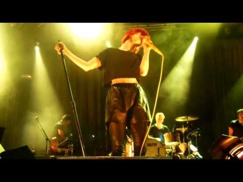 Paramore - In The Mourning (Live @Estragon, Bologna, Italy) 10/09/13