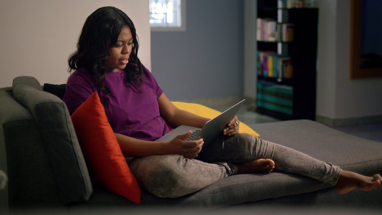 Grow with Google: Prepare for your next interview with Interview Warmup (audio-described)