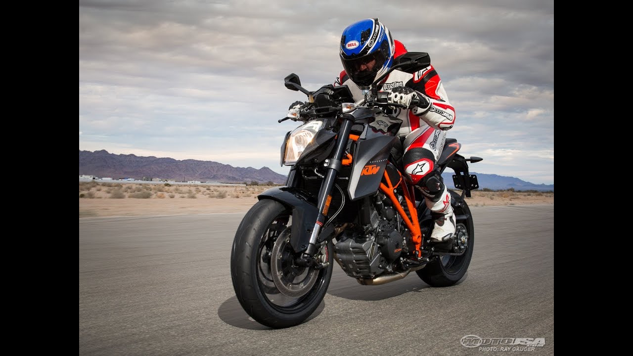 2014 KTM 1290 Super Duke R Review - MotoUSA