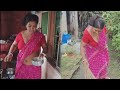 সিঁড়ি থেকে নামতে গিয়ে পা কেটে গেছে ত