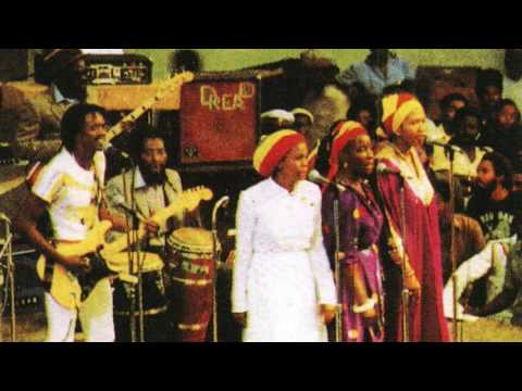 The I Three - Slave Queen (live)