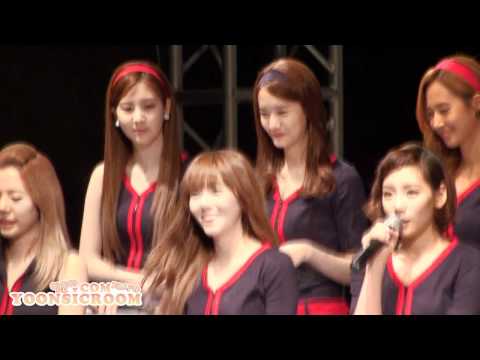 [Fancam] SNSD jessica yoona 110423 Talk1/2 by YOONSICROOM