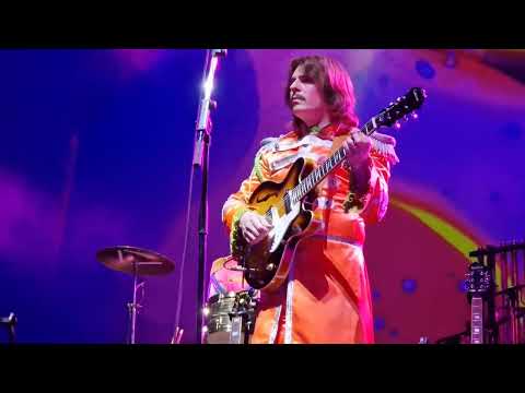 Sgt  Pepper's Lonely Hearts Club Band - The Bootleg Beatles  13/12/23  York Barbican