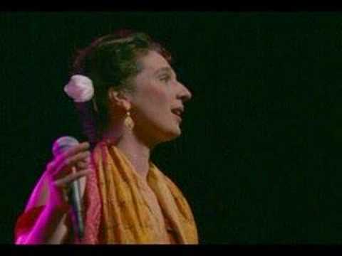 Dulce Pontes _ Balada para un loco _  (A. Piazzolla )