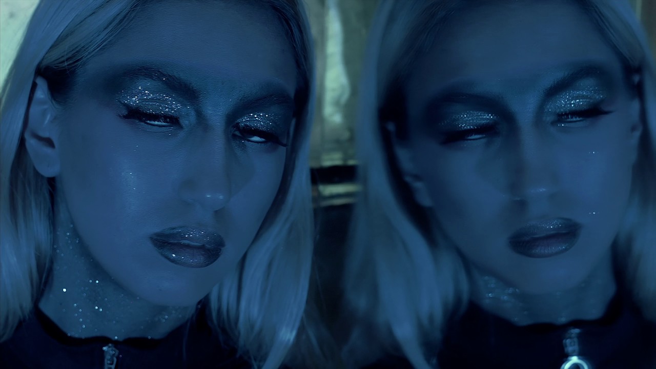 Cold клипы. Cold клип. Cold maroon 5. Группа cold. Cold клипы.