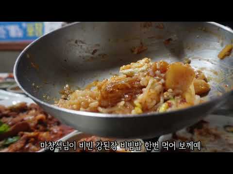 식사를 마친 빈 그릇들