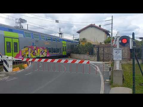Passaggio a livello Loano (SV) - Level crossing - Spoorwegovergang