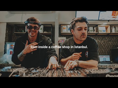 Chill Coffee House Music Set in Istanbul. w/ Enes Beskardes & Vesim İpek @fugacoffee