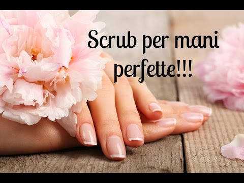 Vitamine di crescita di capelli nella persona Kerastaz da una perdita di capelli