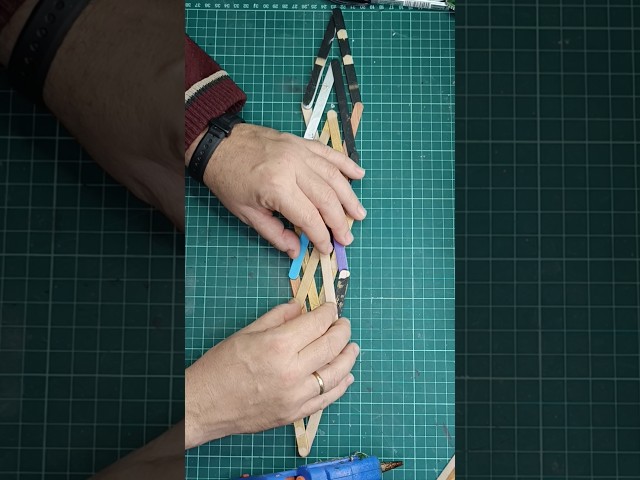Vídeo relacionado con 300 palos de helado de madera, espátulas y varillas para manualidades y trabajos artesanales