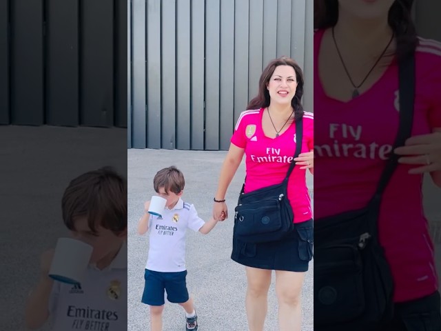 Vídeo relacionado con WONDERBOX Connect - Caja Regalo - Real Madrid Tour Bernabéu Estancia - 2 entradas para el Tour Bernabéu + 1 Noche - Incluye Visita al Museo del Real Madrid - Válido Durante 27 Meses