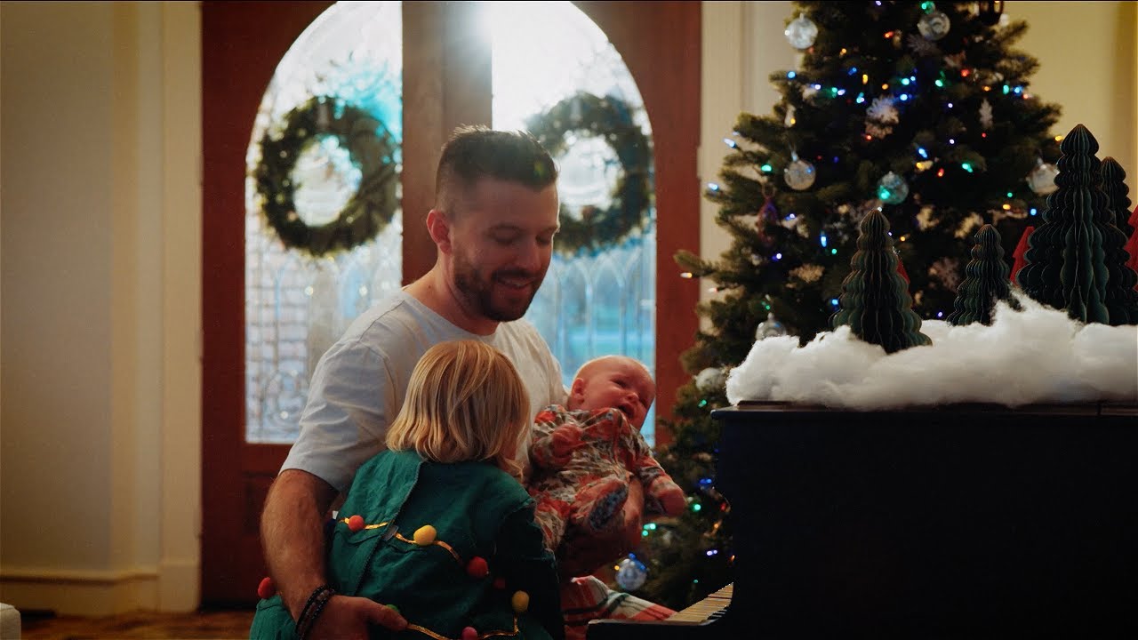 Miniatura del video CHRIST IS BORN (HAPPY BIRTHDAY)