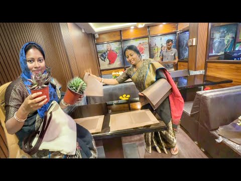 আমাদের বিবাহ বার্ষিকীর গিফ্ট কিনতে গিয়ে রেস্টুরেন্টটা নিজের হাতে সাজিয়ে দিলাম