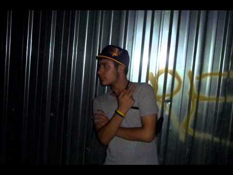 Yuzarsif - Ölemem Sensiz (Nakarat - İsakan)