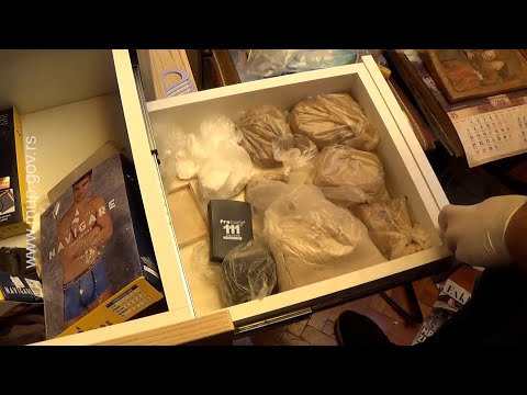 U Zemunu i Novim Banovcima zaplenjena droga i oružje