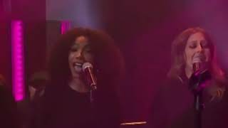 Kelly Clarkson   Didn't I Live on Meyers 2018
