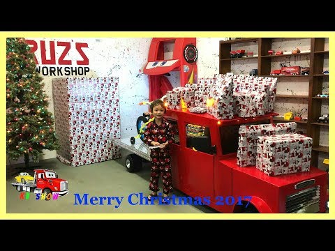 Christmas Morning 2017 Opening Presents/Gifts From Santa with the SURPRISE TOY Project!