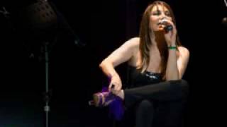 Video Un Vestido Y Un Amor (Audio) de Adriana Varela