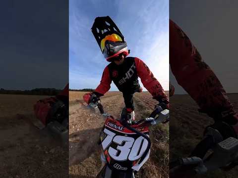 YCF 50W : je tente une figure sur ma moto électrique… et je glisse 😅