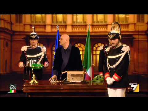 Crozza nel Paese delle Meraviglie - NAPOLITANO, TOTO' E LA BANDA DEGLI ONESTI