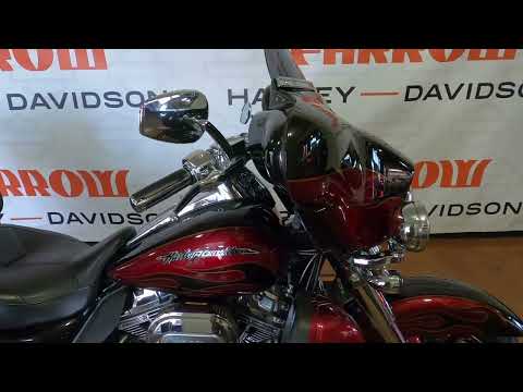 2011 Harley-Davidson CVO Ultra Classic Electra Glide FLHTCUSE6