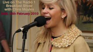 Pixie Lott - Gravity Acoustic - Live on the Chris Moyles Show