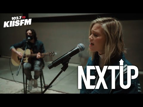 Video: Olivia Holt  Performs 'Love U Again' Acoustic