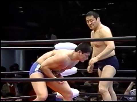 1988 04 02 AJPW Masanobu Fuchi vs Kenta Kobashi