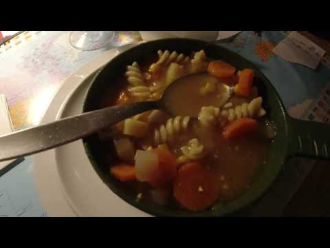 MongoTV_4184 - Min Aftensmad - Del 2 - Oksebuillonsuppe Med KØDBOLLER - Pastaskruer - MAJS - LØG